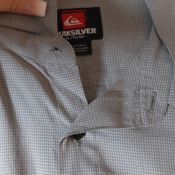 Quicksilver Button Down - Picture 4 of 4